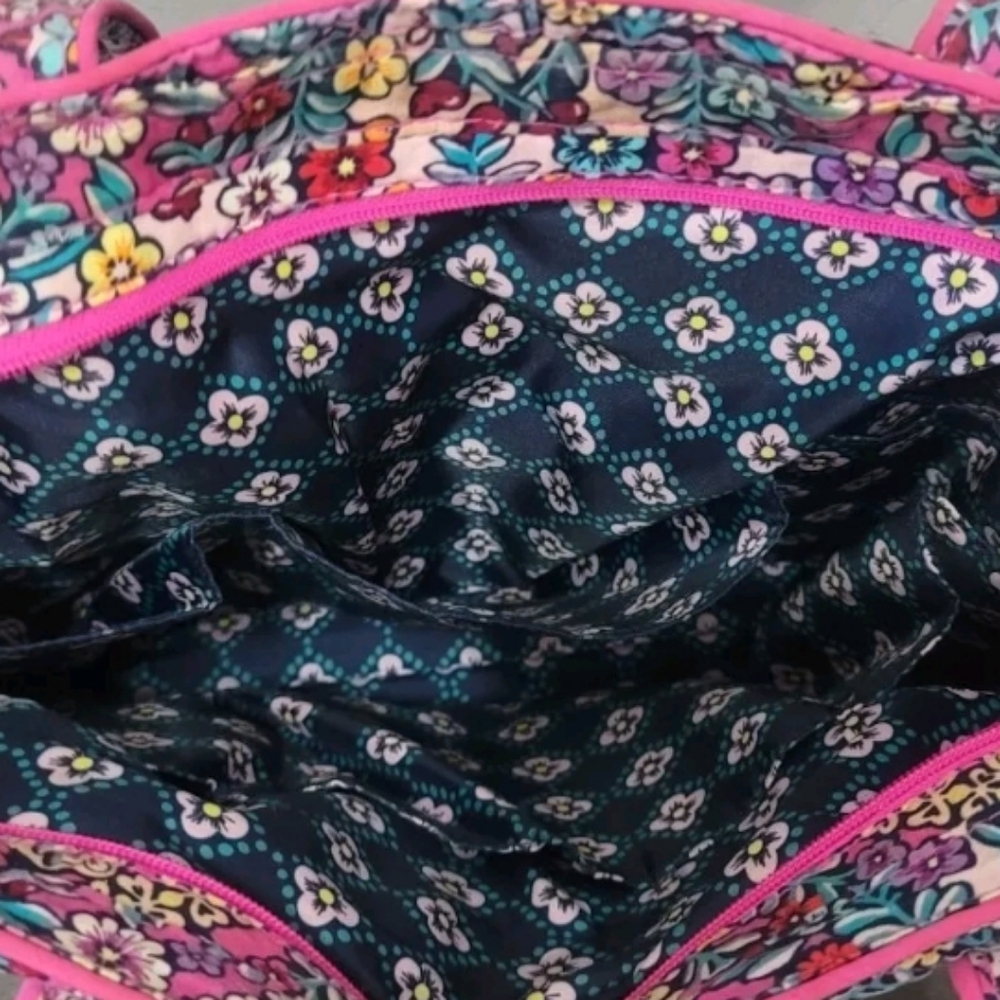 Vera Bradley Iconic Kaleidoscope Tote EUC - Picture 3 of 10